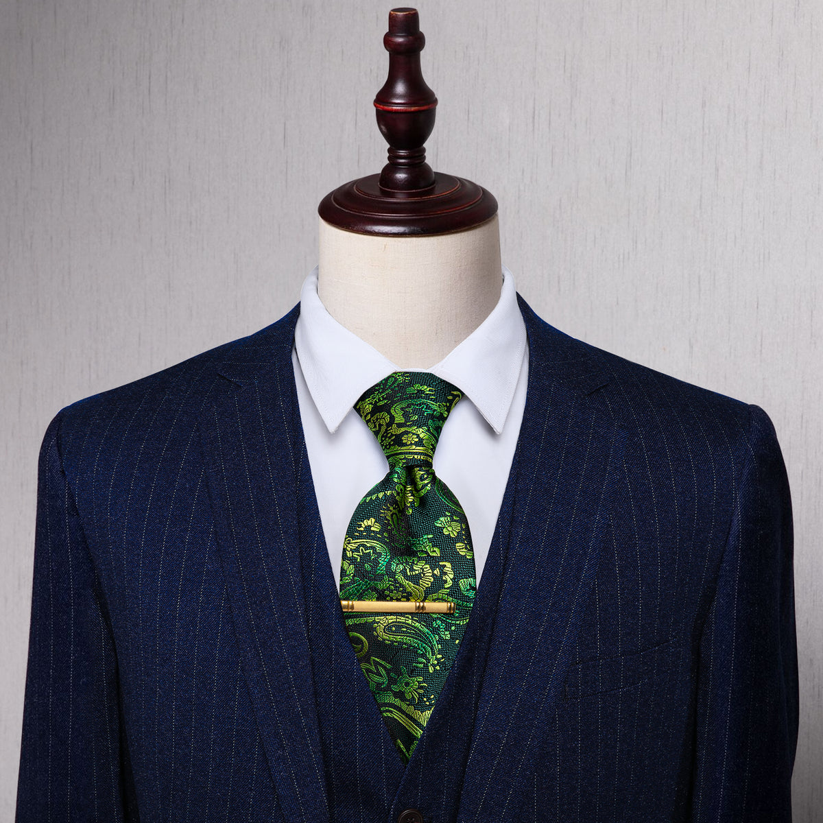 Dark Green Paisley Pre-tied Bowtie and Necktie with Golden Tie Clip Set
